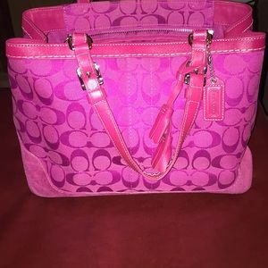🌸🚺💓 Pink Coach Bag 🌺 So cute, So ideal 🌸 🚺💕